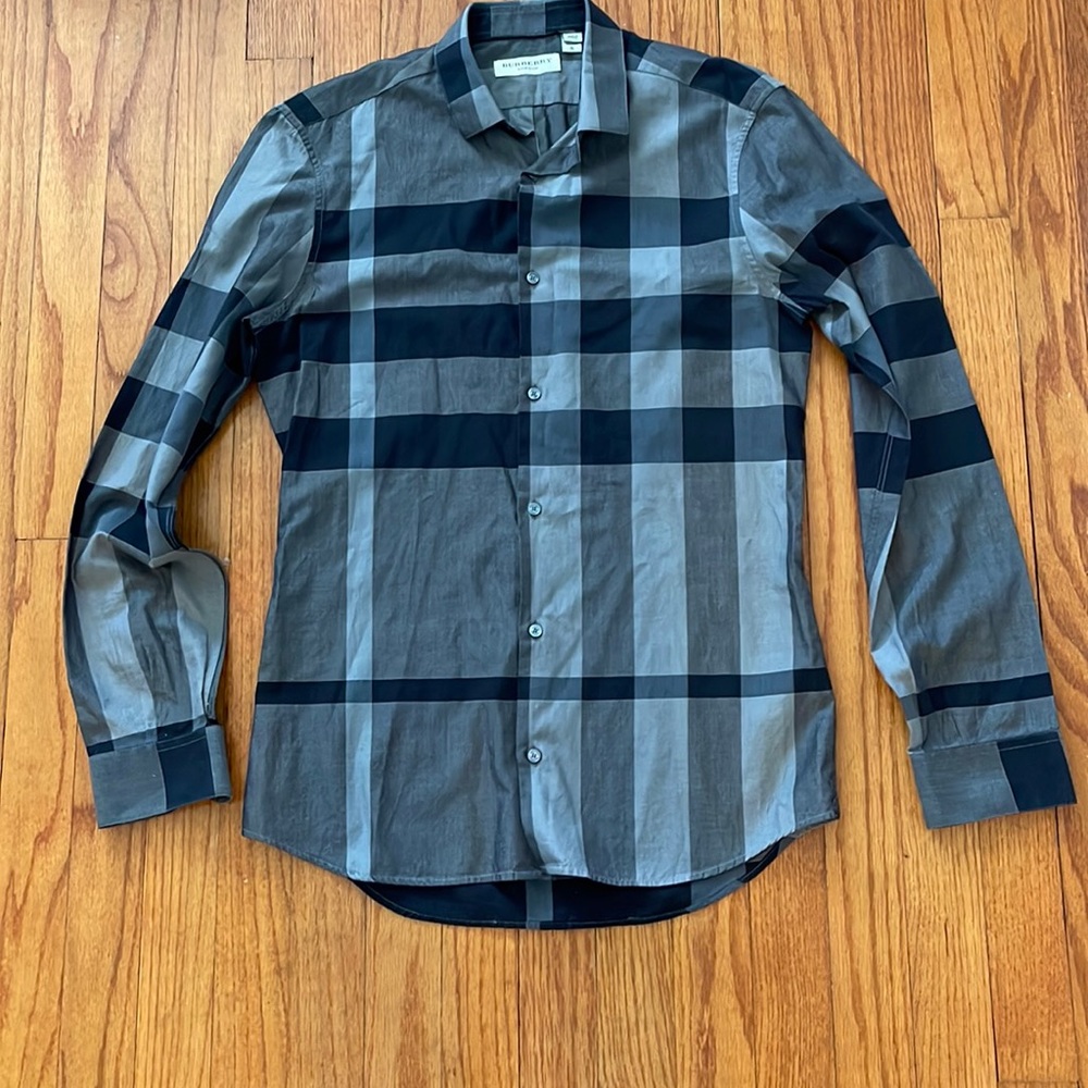 Burberry t-shirt - Picture 2 of 7